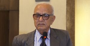 चीनसँग ऋण लिनै हुन्न भन्ने सिद्धान्त बनाउनुहुँदैन ः लोहनी चीनसँग ऋण लिनै हुन्न भन्ने सिद्धान्त बनाउनुहुँदैन ः लोहनी