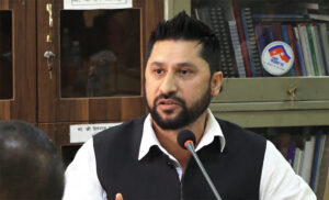 पर्साको मुद्दा विलम्ब गरिएको भन्दै रवि लामिछाने असन्तुष्ट पर्साको मुद्दा विलम्ब गरिएको भन्दै रवि लामिछाने असन्तुष्ट